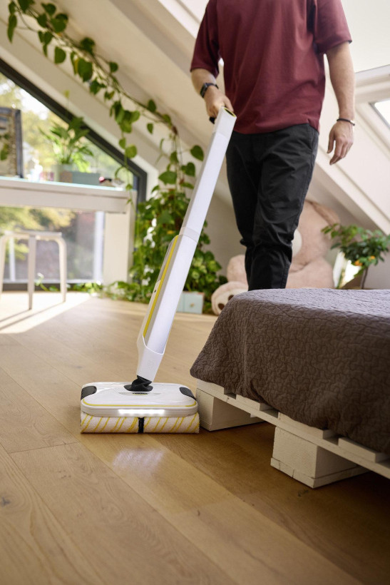 Миючий пилосос Karcher FC 8 Smart Signature Line (1.055-711.0)  Фото №0