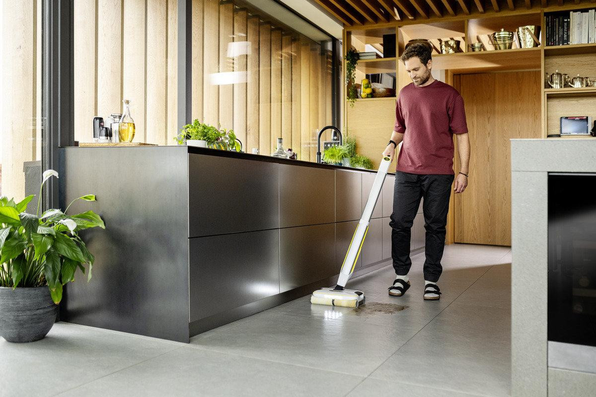 Миючий пилосос Karcher FC 8 Smart Signature Line (1.055-711.0)  Фото №6