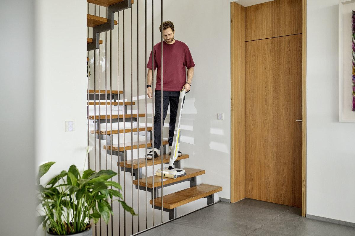 Миючий пилосос Karcher FC 8 Smart Signature Line (1.055-711.0)  Фото №7