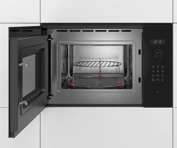 Мікрохвильовка з грилем Bosch BEL554MB0  Фото №1