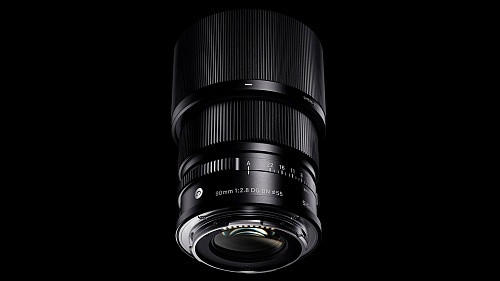 Долгофокусный объектив Sigma AF 90mm f/2,8 DG DN I C (Sony E)  Фото №1