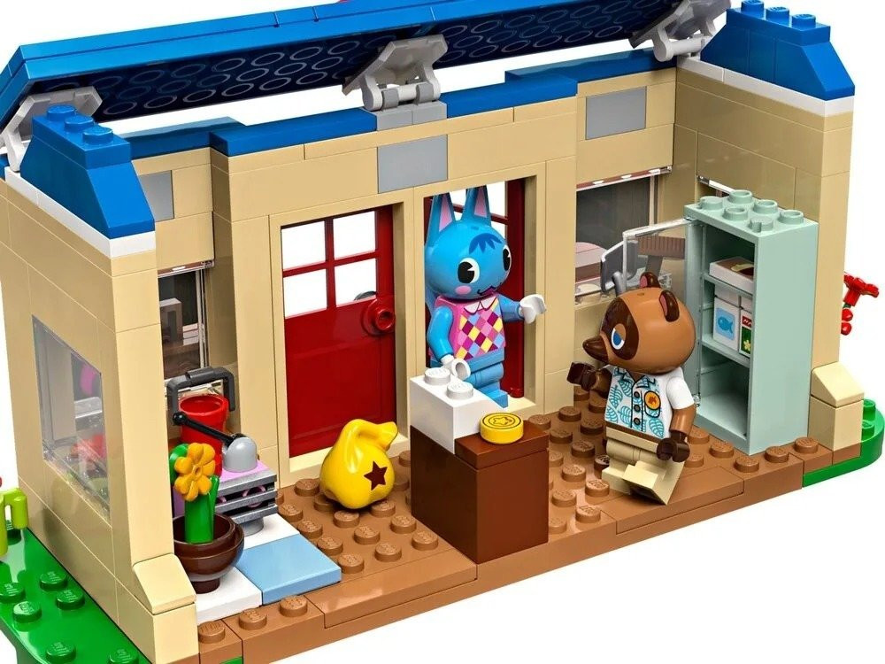 Блоковый конструктор LEGO Animal Crossing Ятка «Nook&#039;s Cranny» и дом (77050)  Фото №6