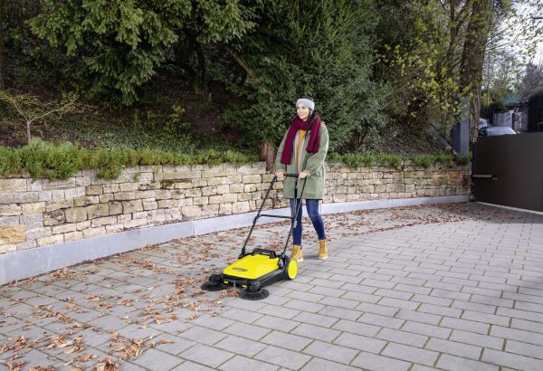 Подметальная машина Karcher S 4 Twin (1.766-365.0)  Фото №1